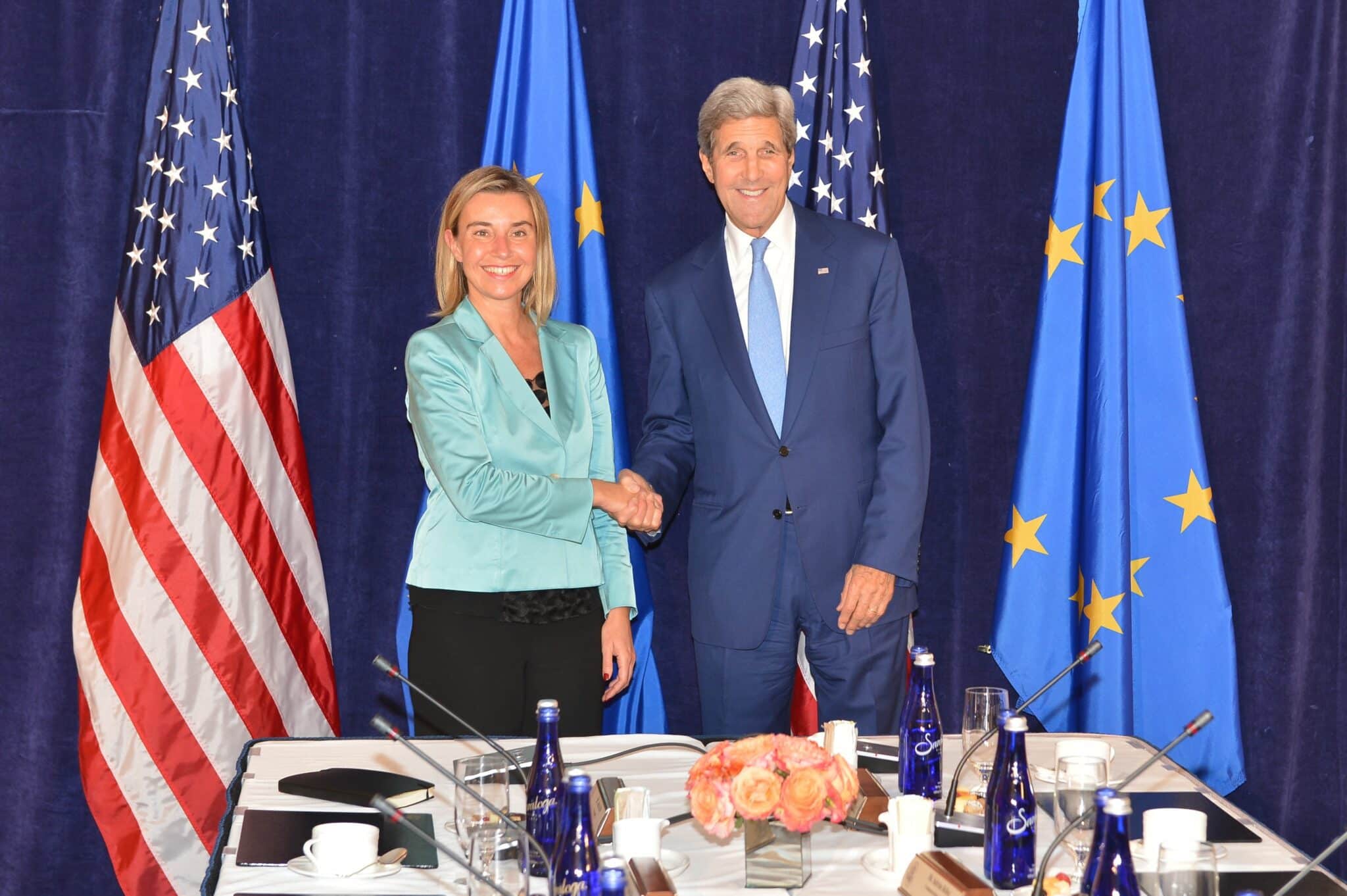 Qu'ont adopté l'Union Européenne et les Etats Unis jeudi 1er décembre ?