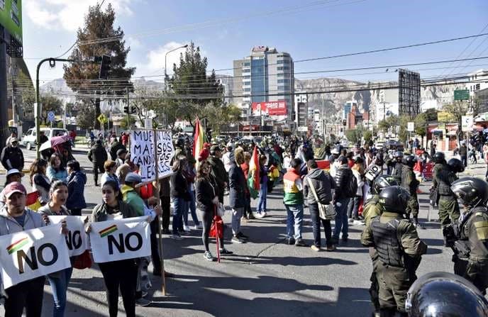 Dans quel pays un appel à la grève générale a été lancé le 21 août pour protester contre la nouvelle candidature du président sortant ? 