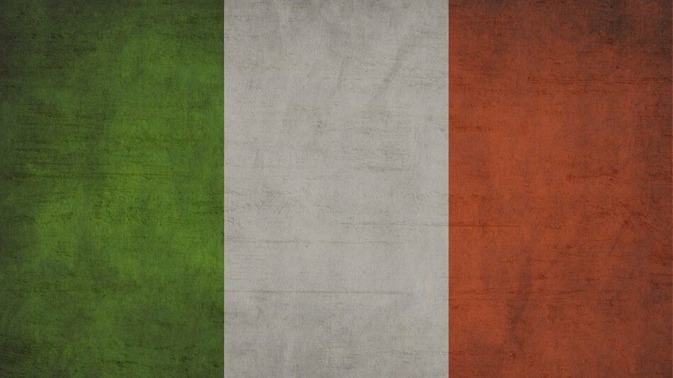 Comment s'appelle le traité signé entre la Francce et l'Italie ce vendredi 26 novembre 2021 ? 