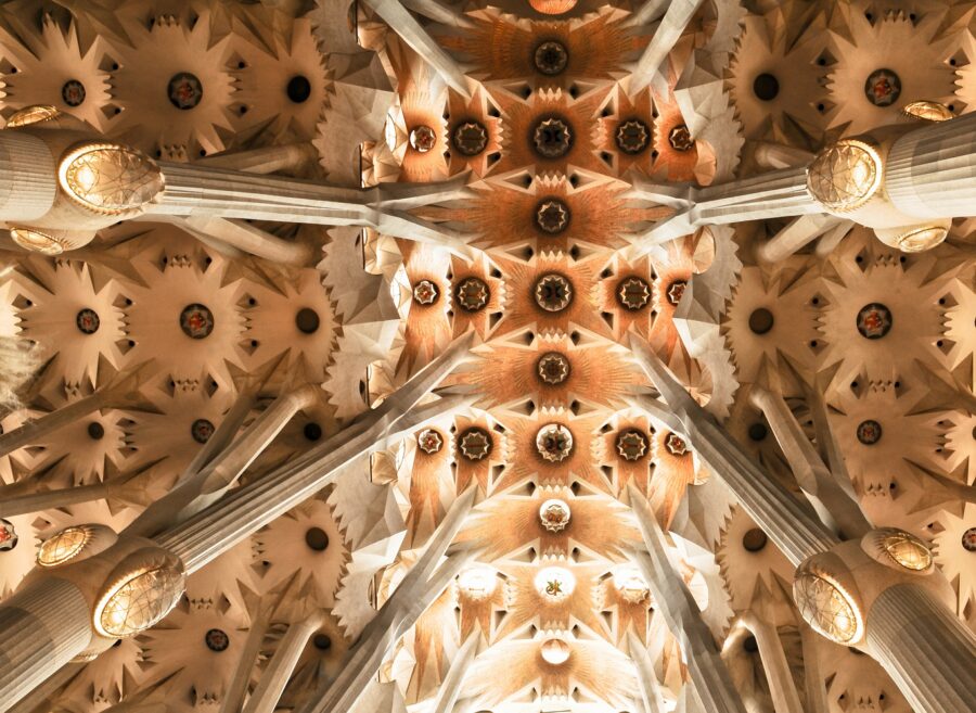 Plafond de la Sagrada Familia, Barcelone